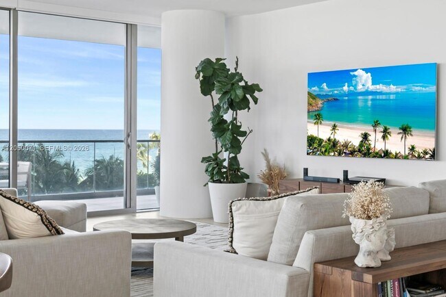 Building Photo - 10203 Collins Ave