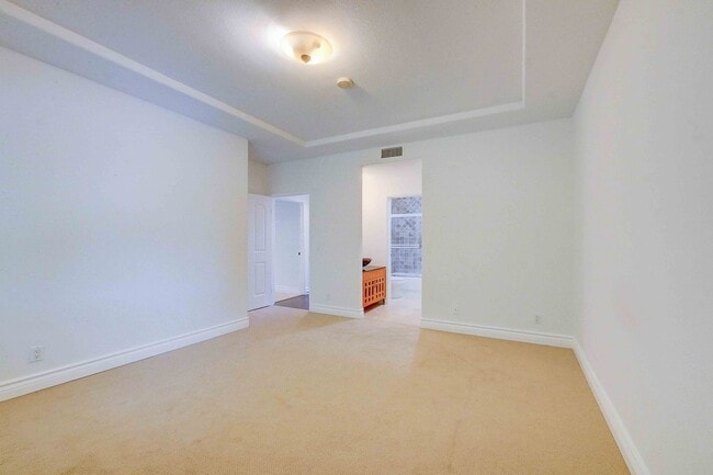 Building Photo - 4128 Whitsett Ave