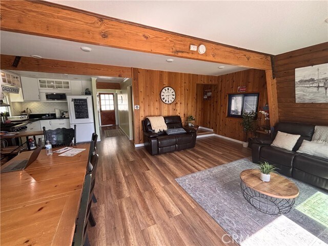 Building Photo - 32415 Scandia Dr