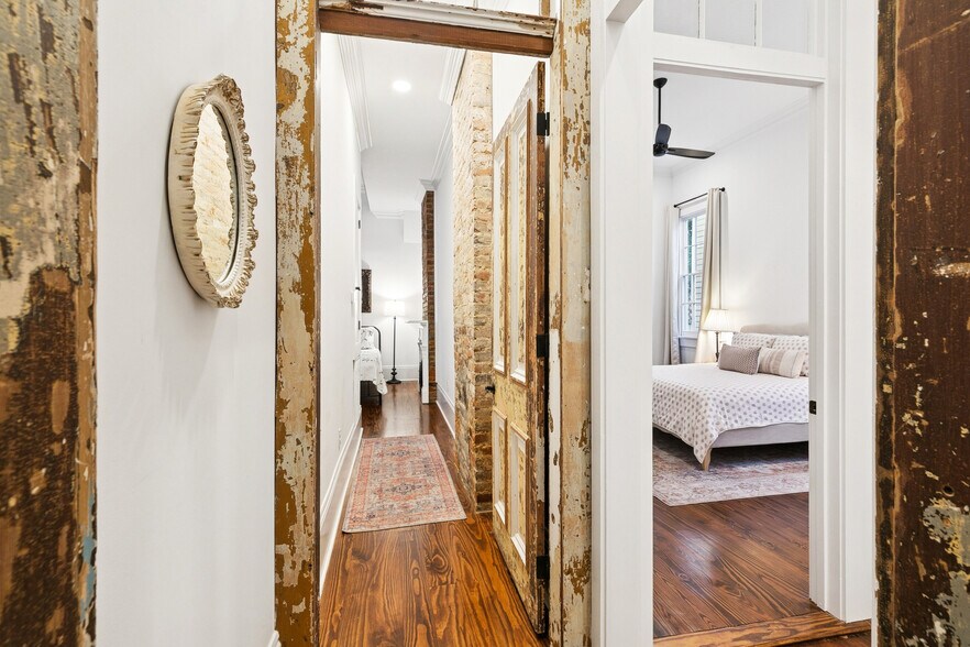 Building Photo - 2337 N Rampart St