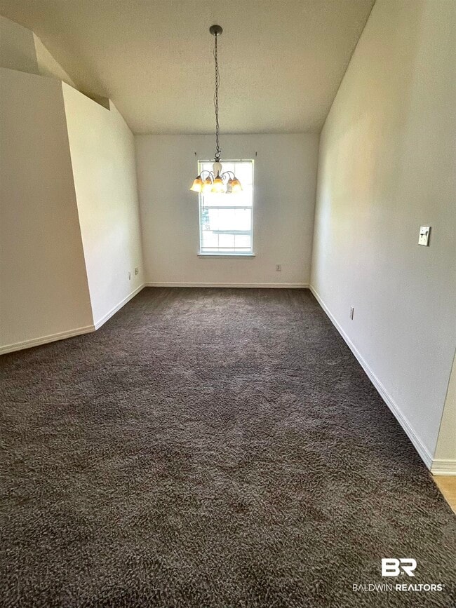 Building Photo - 1476 W Fairway Dr