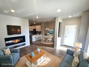 Building Photo - One-Month Free!!  Modern Townhouse with Breathtaking Views – Prime Location!