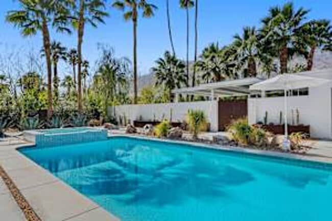 Building Photo - 5 bedroom 5 bath Available for Short Term Rental