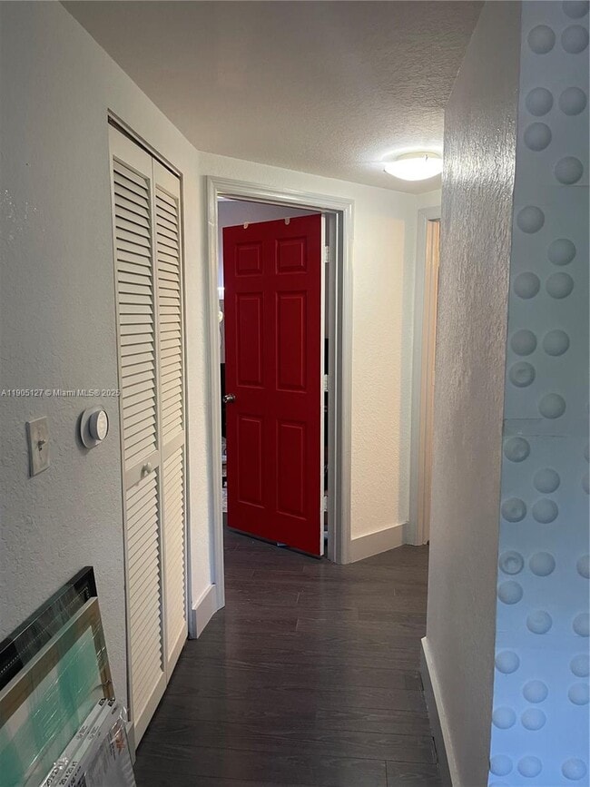 Building Photo - 2541 Centergate Dr