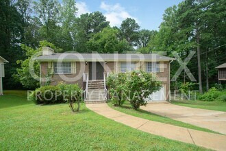 Building Photo - 704 Danton Ln