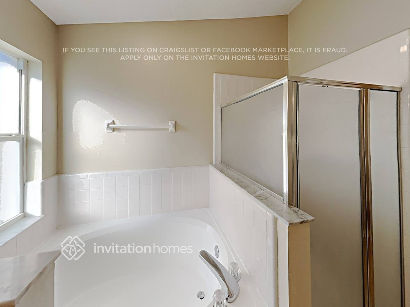 Building Photo - 2515 Clareside Dr