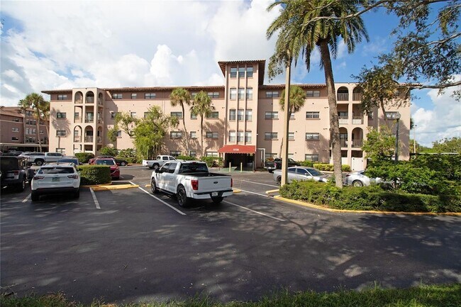 Building Photo - 6150 Gulfport Blvd S