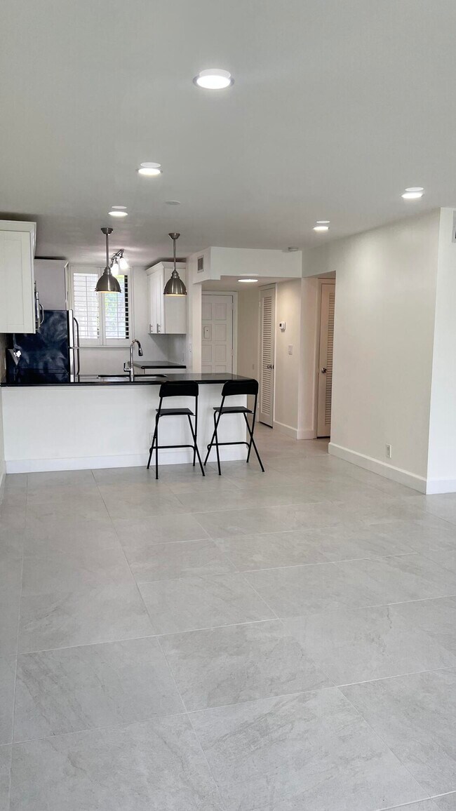 Building Photo - 4381 Trevi Ct