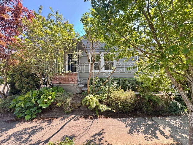 Primary Photo - 7903 SE 17th Ave