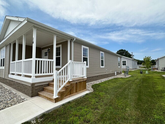 Building Photo - Ellis Landing