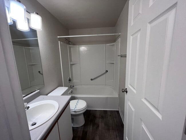 Building Photo - Affordable One Bedroom With Washer and Dry...