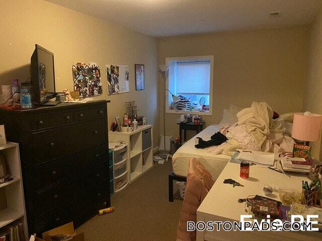 Building Photo - 51 Chelsea St