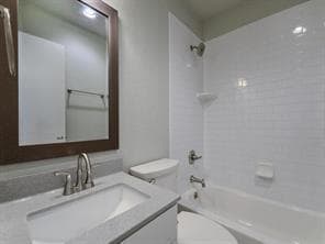 Building Photo - 9802 Hundred Oaks Cir