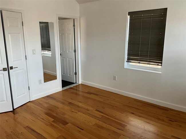 Building Photo - 258 Buttrick Ave