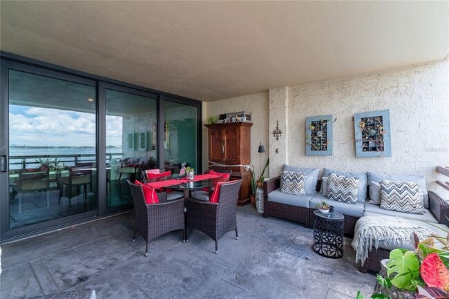 Building Photo - 5700 Mariner St