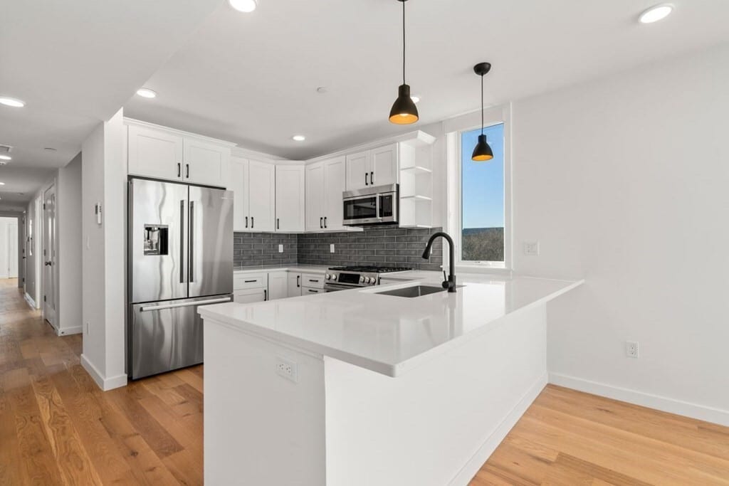 Building Photo - 175 Gove St