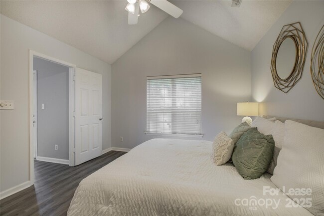 Building Photo - 9014 Roseton Ln