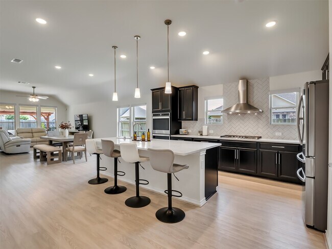 Building Photo - 27997 Lone Hollow Ln