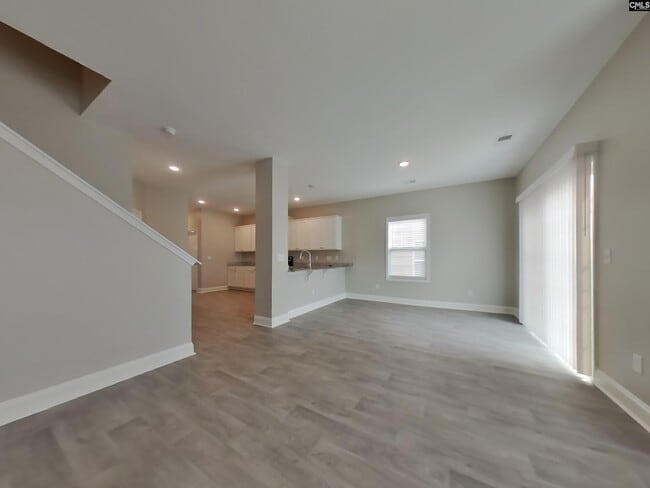 Building Photo - 1021 Crescent Moon Lp