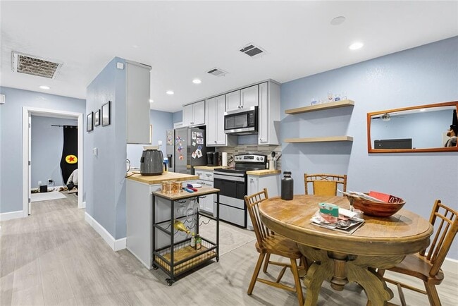 Building Photo - 5401 Agua Caliente Cove