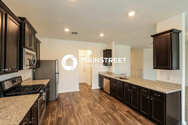 Building Photo - 4 Bedroom Pet-Friendly Home in New Braunfe...