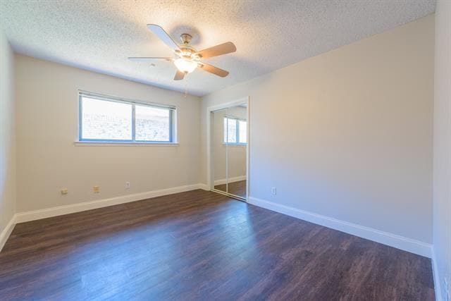 Building Photo - 1915 Wendy St