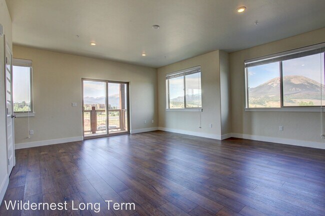 Building Photo - 384 Dillon Ridge Rd