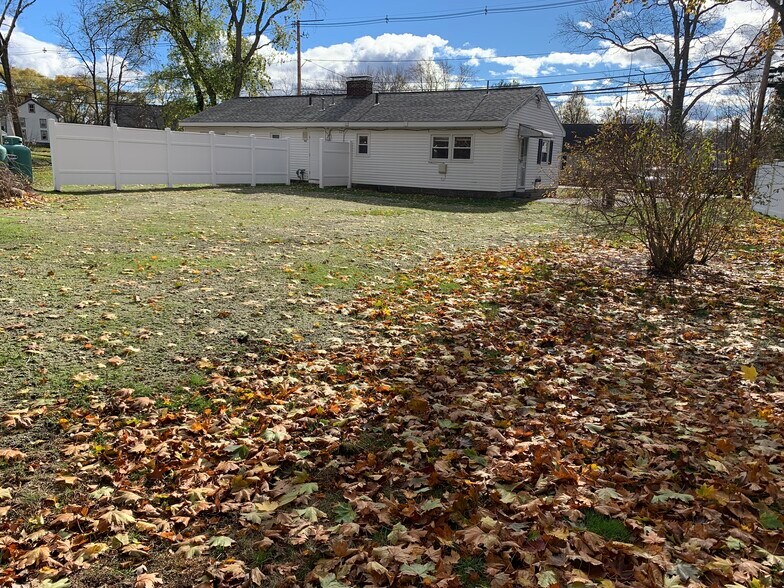 Building Photo - 33A Bridge St