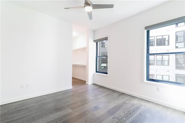 Building Photo - Incredible 2-Bedroom Condo at the Tyndall ...
