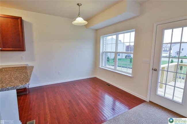 Building Photo - 1402 Caspian St