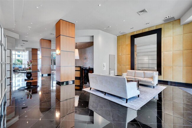 Building Photo - 3101 S Ocean Dr