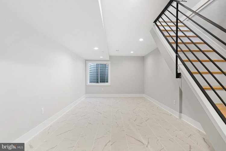 Basement - 2534 E Gordon St