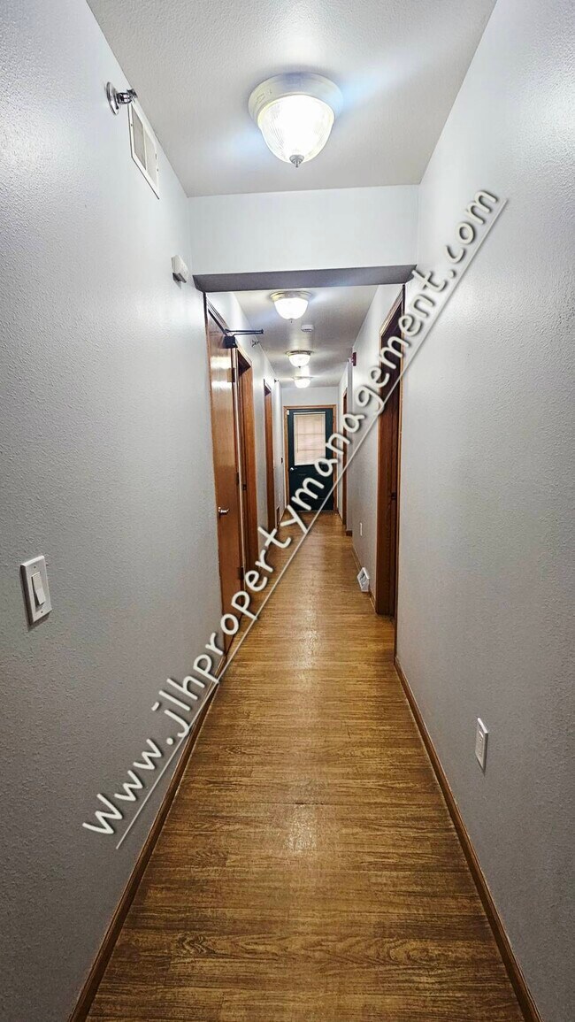 Building Photo - 1776 S Hance Dr