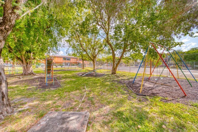 Building Photo - 9440 W Flagler St