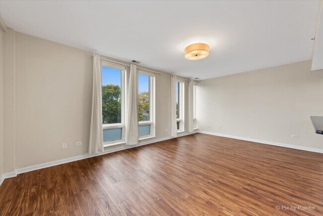 Building Photo - 3450 S Halsted St