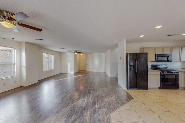 Building Photo - 6056 Malpais Park Ave NW