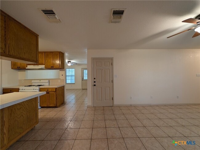 Building Photo - 1134 Misty Acres Dr