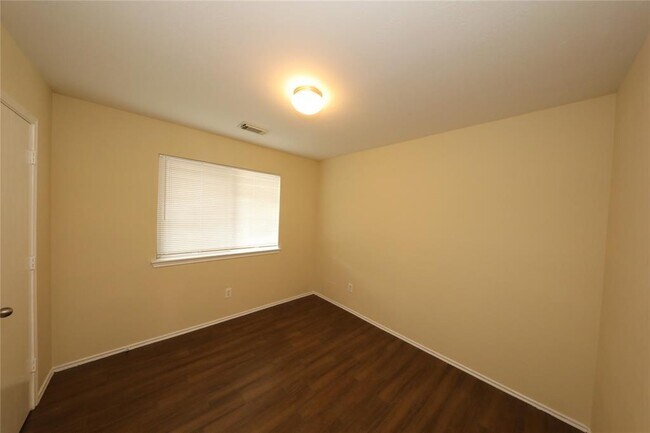 Building Photo - 14430 Hamilton Grove Ln
