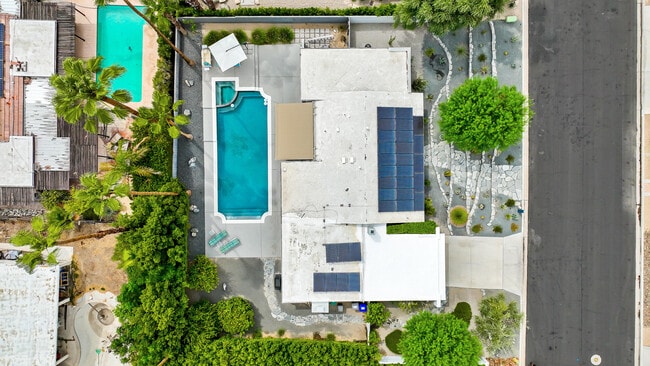 Building Photo - 71520 Gardess Rd