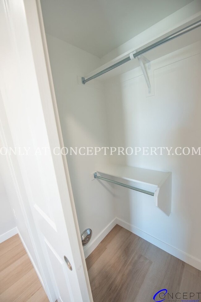 Building Photo - 2 Bed 2 Bath! Stylish, Smart, and Serene — The New Standard of Affordable Modern at Studio Crossing