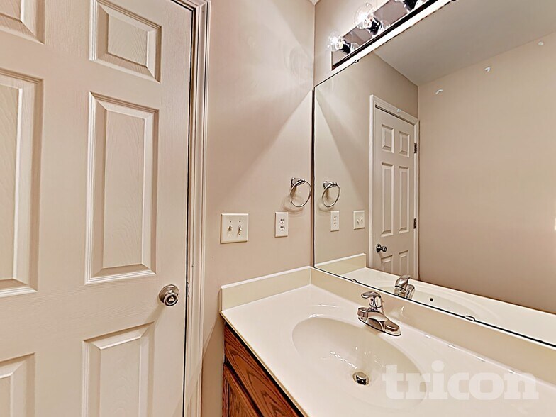 Building Photo - 2303 Cilantro Way