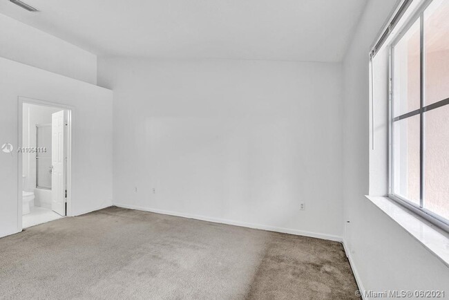 Building Photo - 2613 SW 83rd Terrace