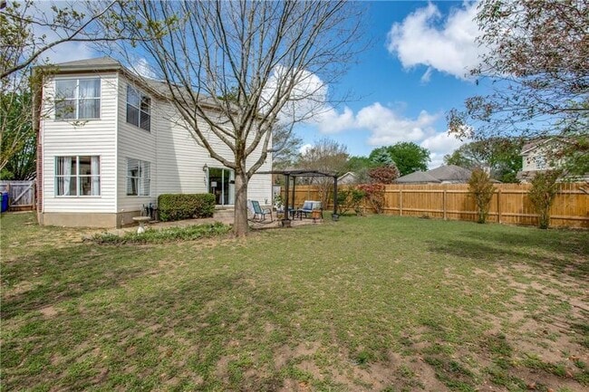 Building Photo - 2622 Glen Field Dr