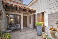 Building Photo - 123 Casitas Del Este Ln