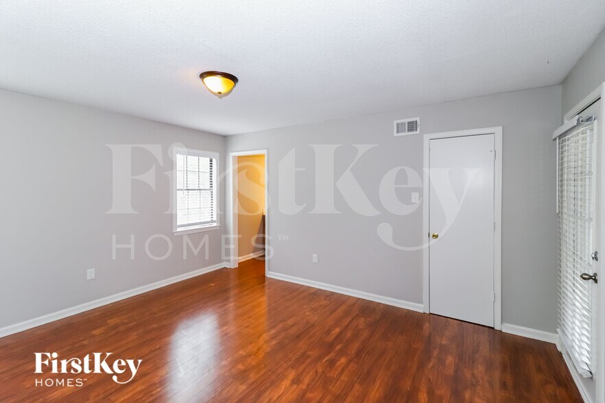 Building Photo - 7177 Lamesa Ln
