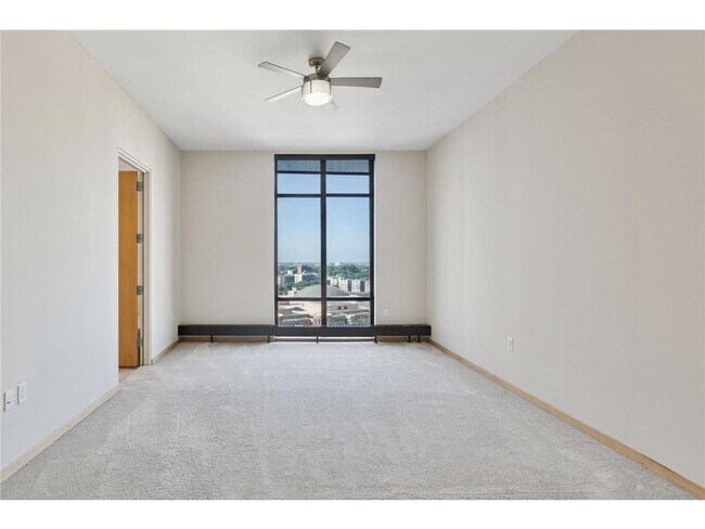 Building Photo - 201 S 11th St