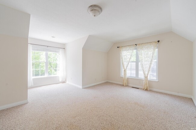 Building Photo - 1115 E Azalea Ln