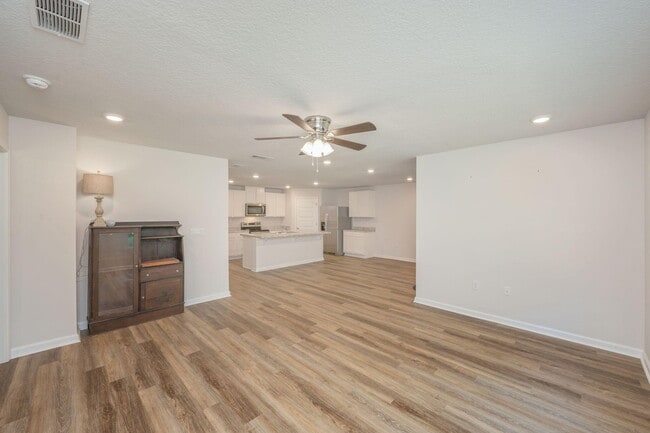 Building Photo - 3041 Heritage Plantation Blvd