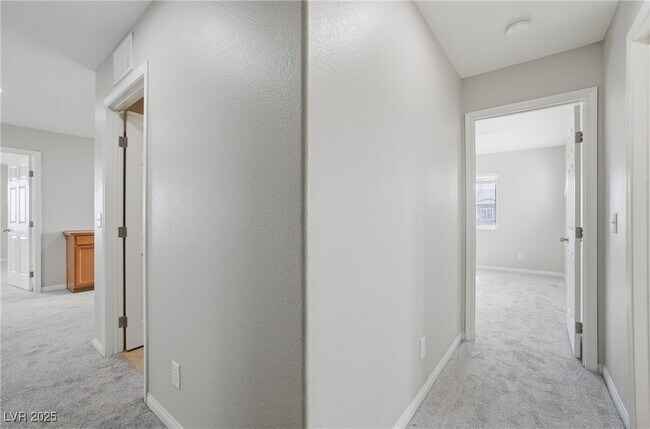 Building Photo - 6416 N Setting Moon St