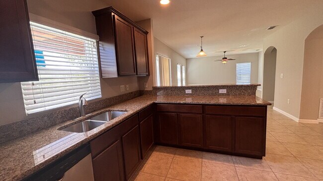 Building Photo - 1309 Corbett Ln